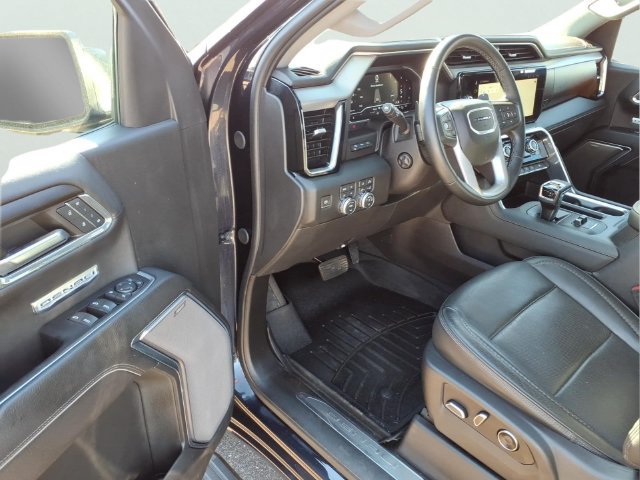 Used 2024 GMC Sierra 1500 Denali w/ Denali Reserve Package AWD/4WD image 10