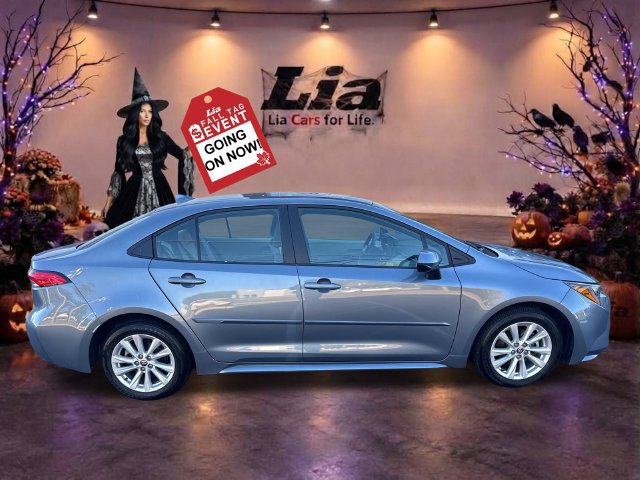 Used 2026 Toyota Corolla LE w/ LE Premium Package FWD image 2