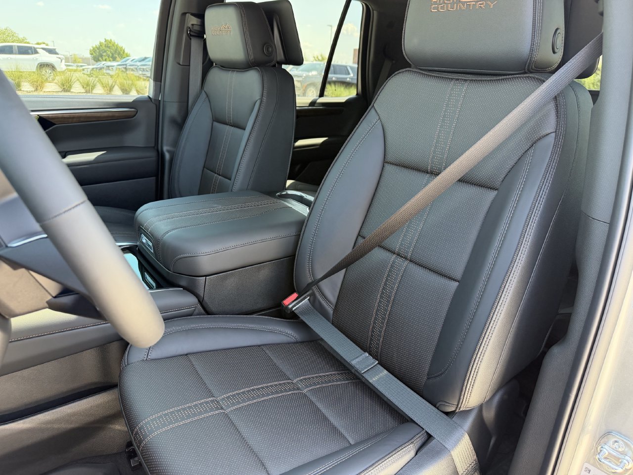 New 2026 Chevrolet Tahoe High Country AWD/4WD image 23