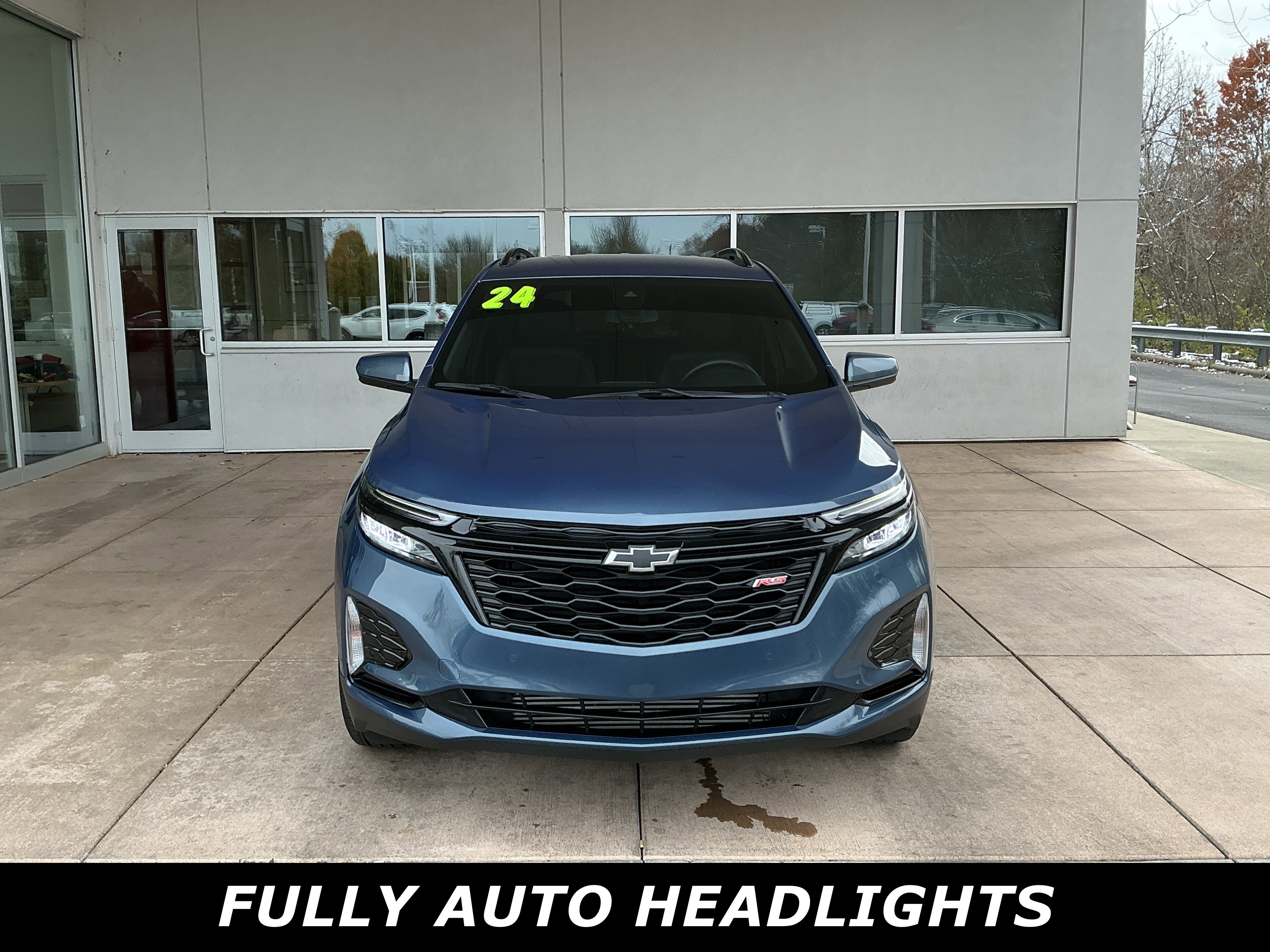 Used 2024 Chevrolet Equinox RS image 2