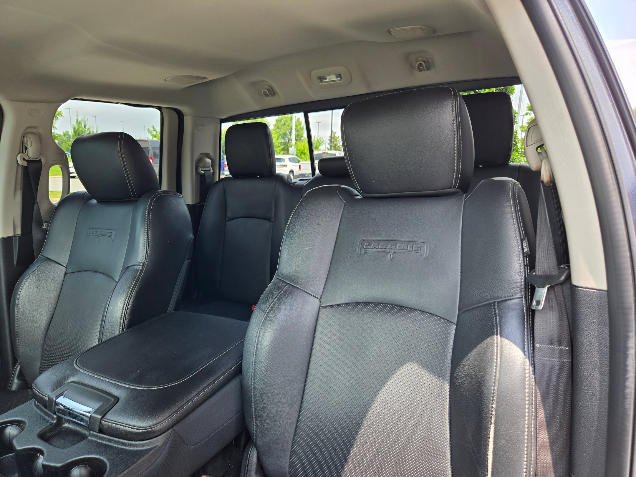 Used 2016 RAM 1500 Laramie w/ Convenience Group AWD/4WD image 24