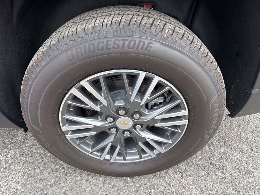 New 2026 Chevrolet Traverse LT w/ LPO, Floor Liner Package image 10