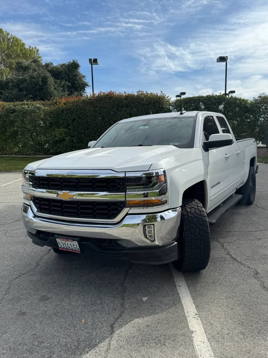 Used 2017 Chevrolet Silverado 1500 LT w/ All Star Edition AWD/4WD image 1