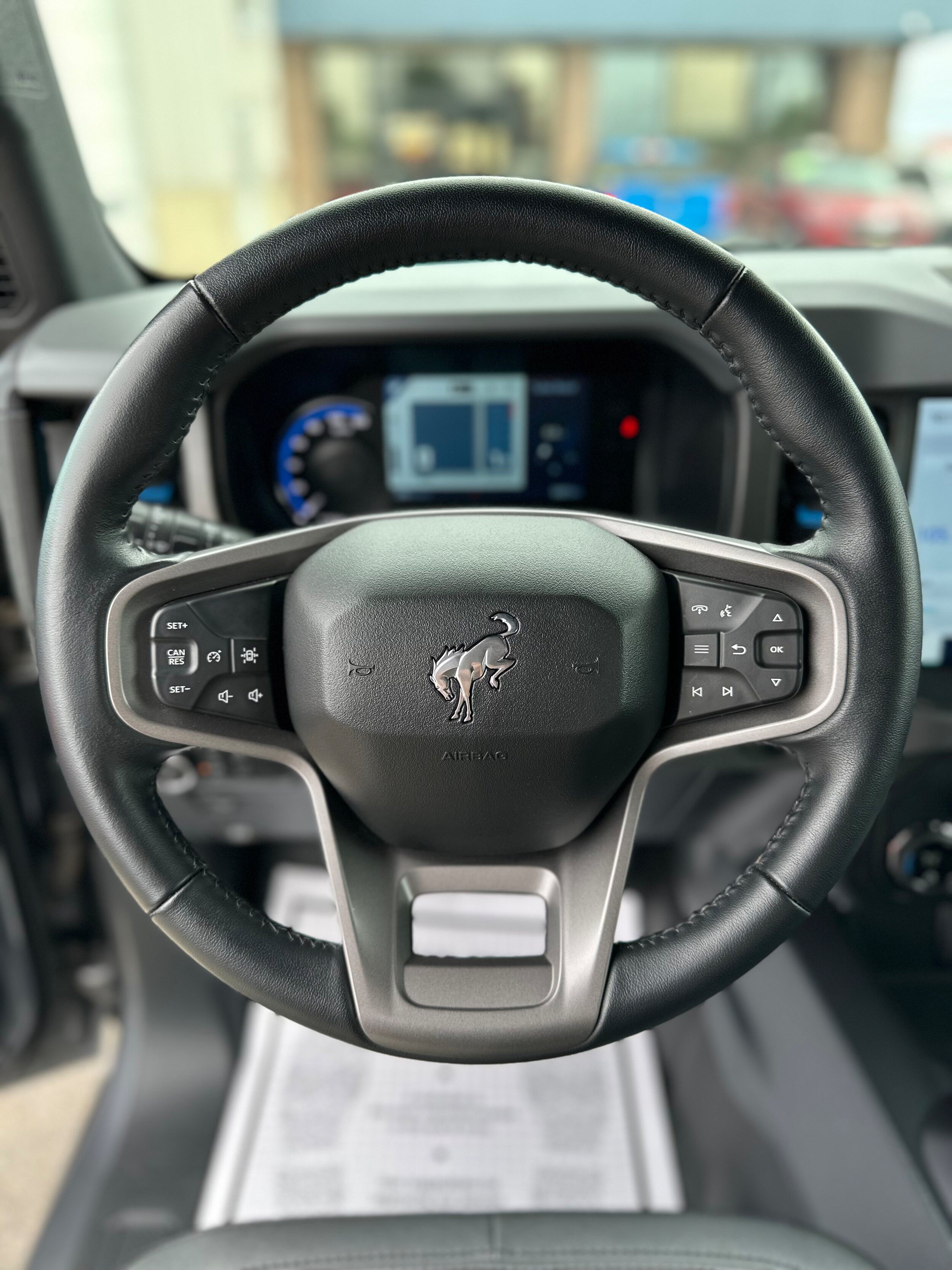 New 2024 Ford Bronco Black Diamond w/ Sasquatch Package AWD/4WD image 22