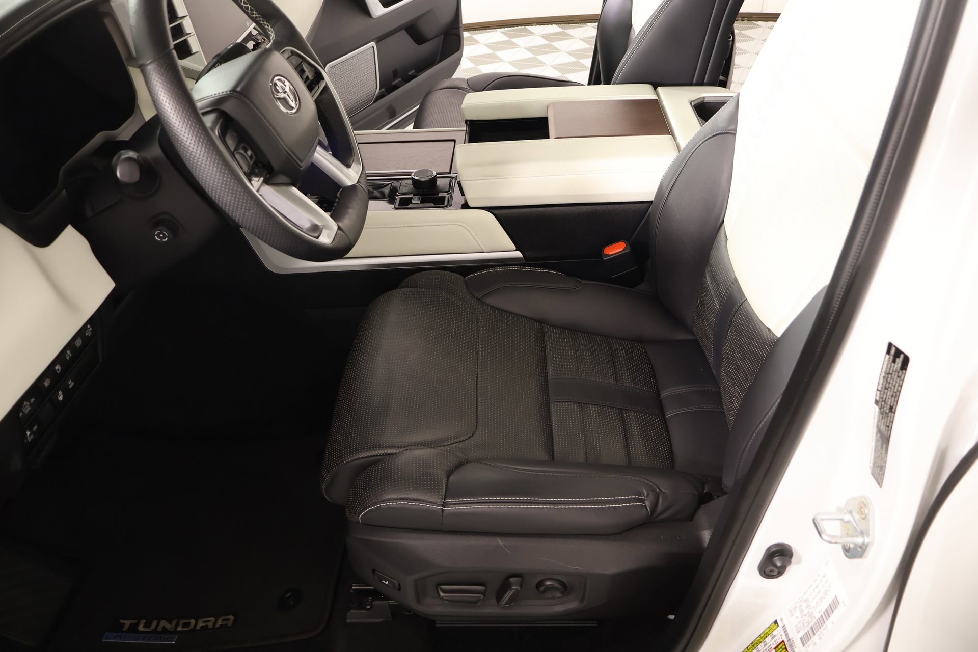 Used 2023 Toyota Tundra Capstone image 11