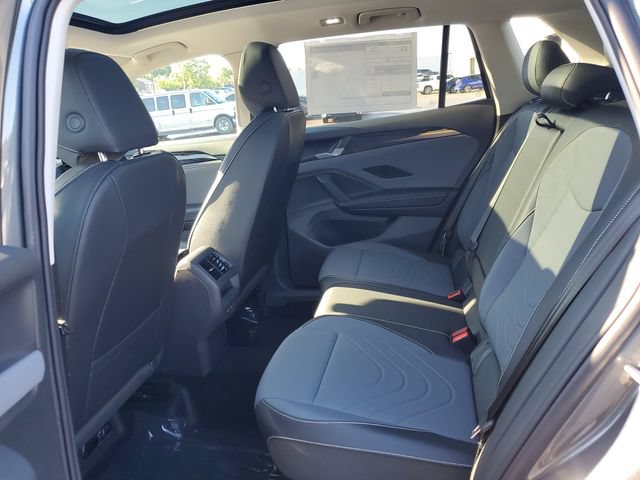 New 2026 Volkswagen Tiguan SE AWD/4WD image 9