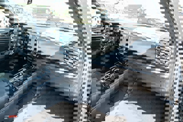 New 2026 Volkswagen Atlas Cross Sport SEL Premium R-Line image 40