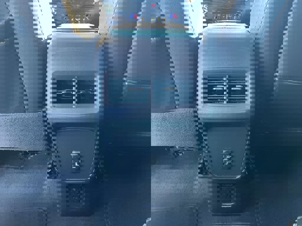 Used 2021 GMC Terrain SLT image 23