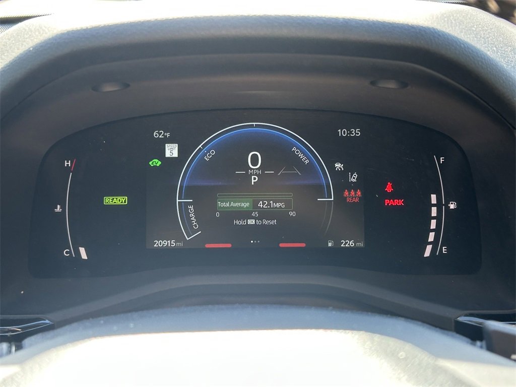 Used 2025 Toyota Camry SE image 33