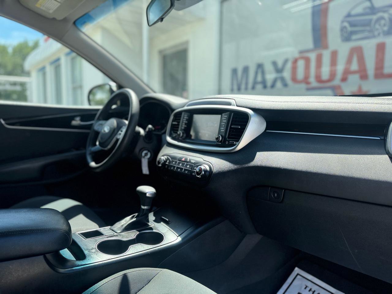 Used 2019 Kia Sorento L FWD image 48
