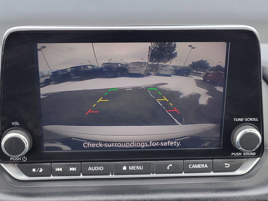 Used 2024 Nissan Rogue SV image 8