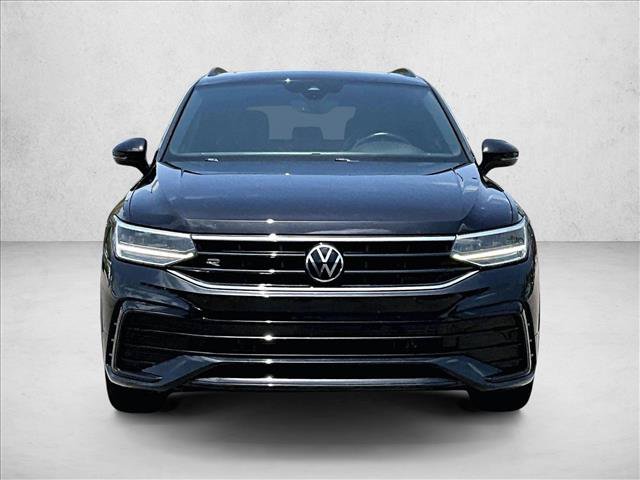 Used 2023 Volkswagen Tiguan SE R-Line FWD image 3