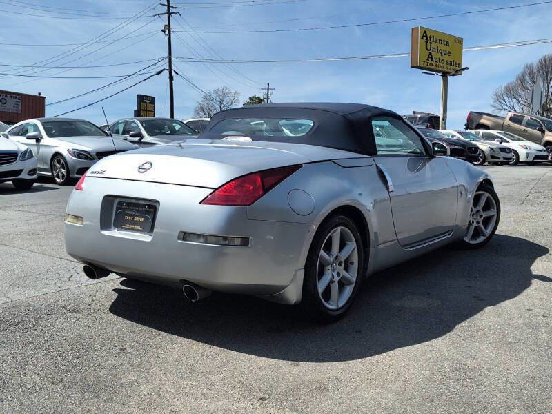Used 2005 Nissan 350Z Touring RWD image 3