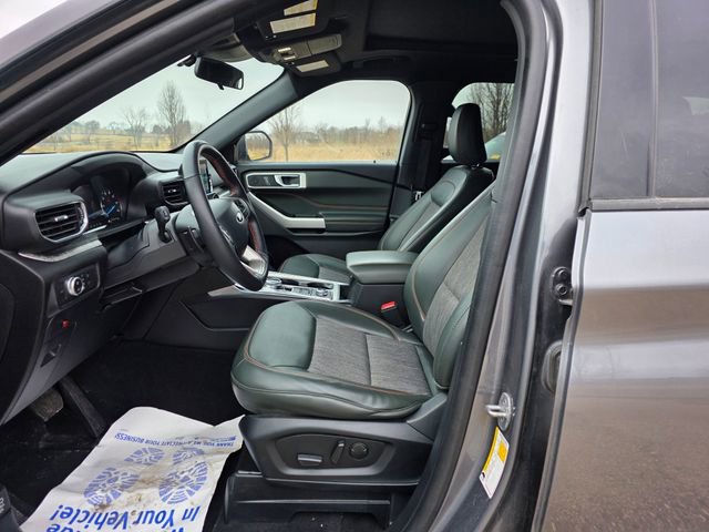 Used 2022 Ford Explorer Timberline image 2
