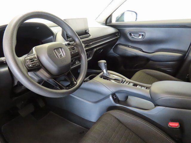 Used 2025 Honda HR-V LX image 4