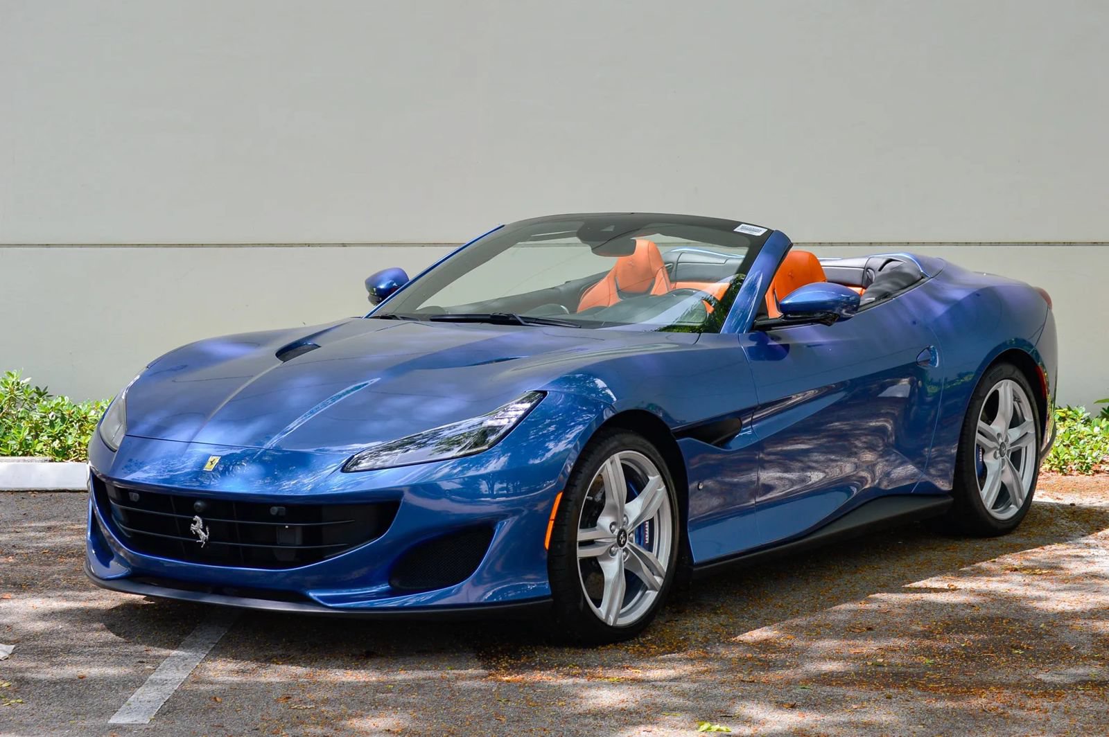 Used 2021 Ferrari Portofino M RWD image 2