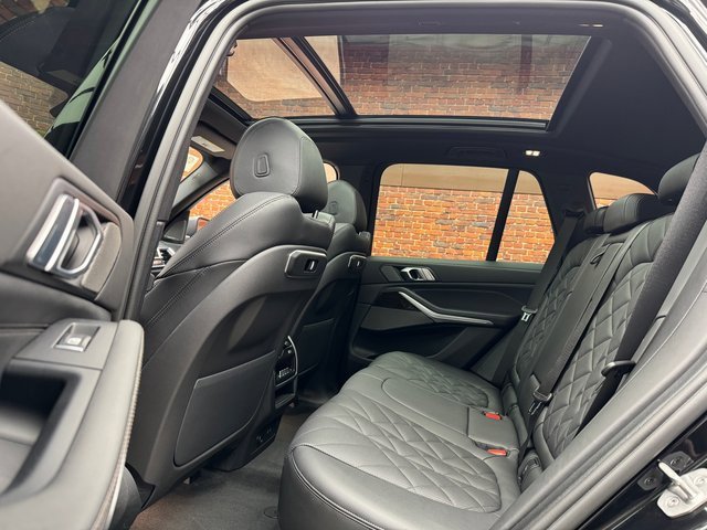 Certified 2024 BMW X5 xDrive40i w/ Premium Package image 23