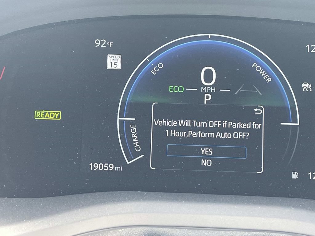 Used 2025 Toyota Camry SE FWD image 13