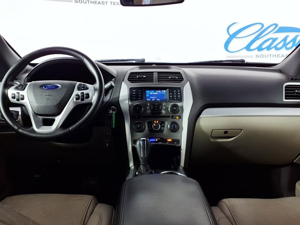 Used 2012 Ford Explorer XLT FWD image 14