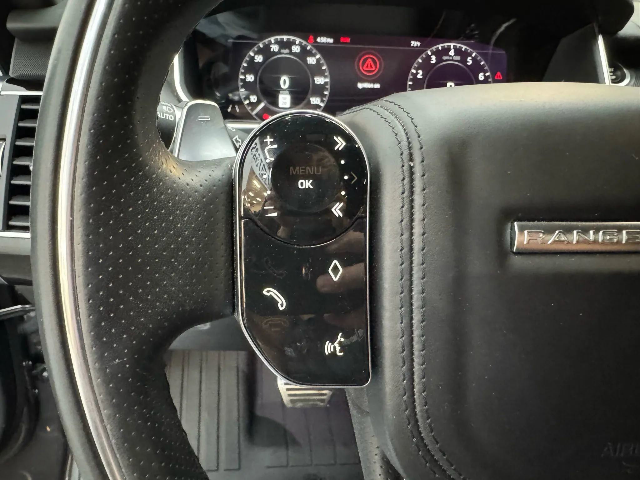 Used 2019 Land Rover Range Rover Sport HSE Dynamic image 16