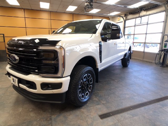 Used 2026 Ford F350 Platinum w/ FX4 Off-Road Package AWD/4WD image 3