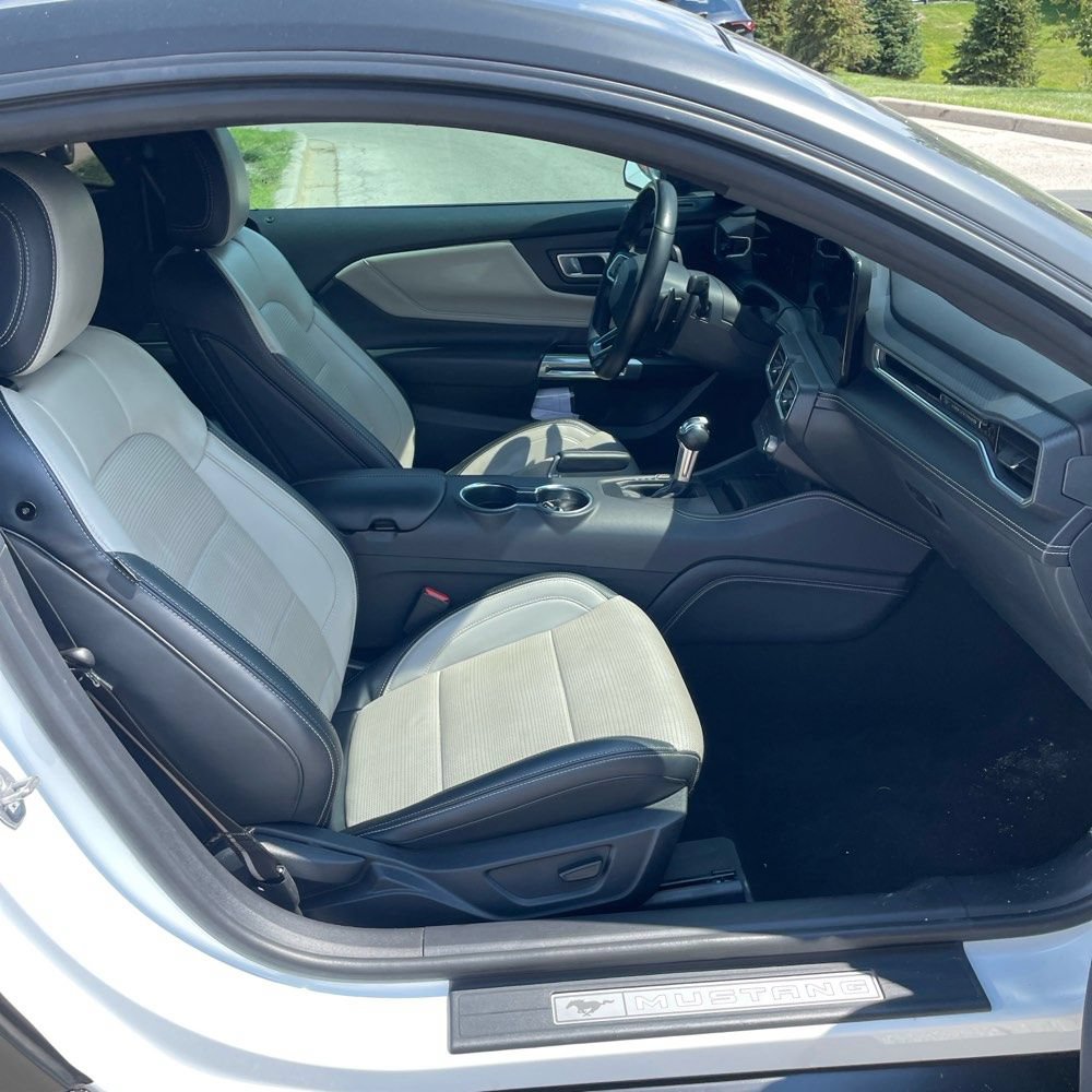 Used 2024 Ford Mustang GT Premium w/ GT Performance Package RWD image 12