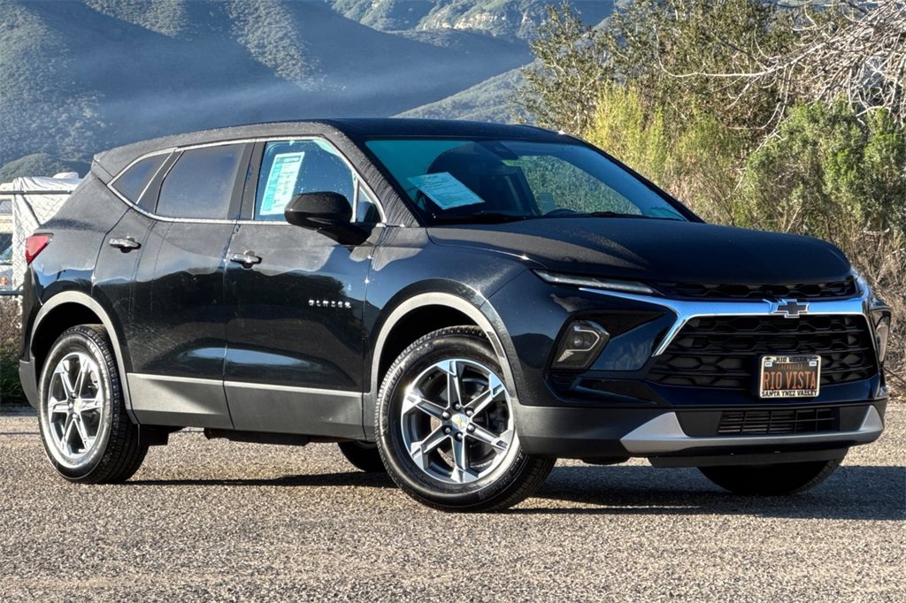 Certified 2023 Chevrolet Blazer LT image 2