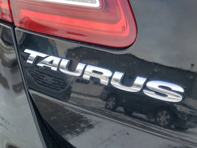 Used 2018 Ford Taurus SHO image 28