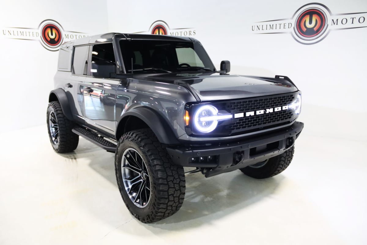 Used 2025 Ford Bronco Badlands AWD/4WD image 24