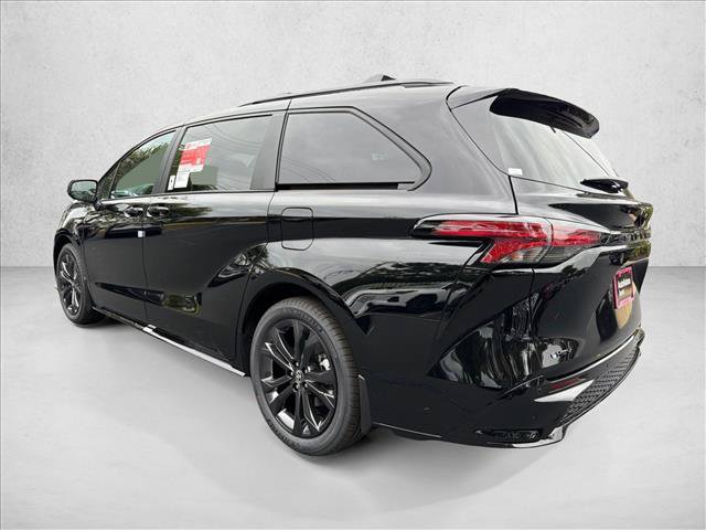 New 2026 Toyota Sienna XSE FWD image 5