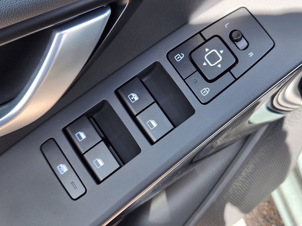 New 2025 Kia Niro EX image 7