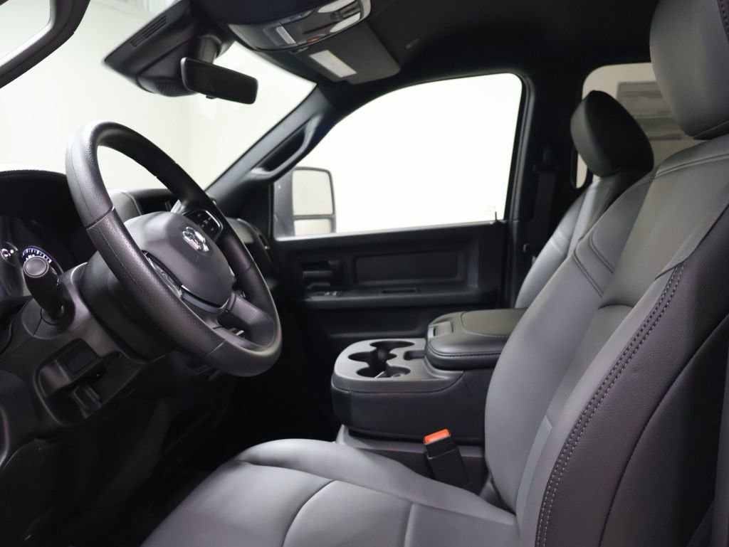 New 2026 RAM 5500 Tradesman w/ Chrome Appearance Group image 9