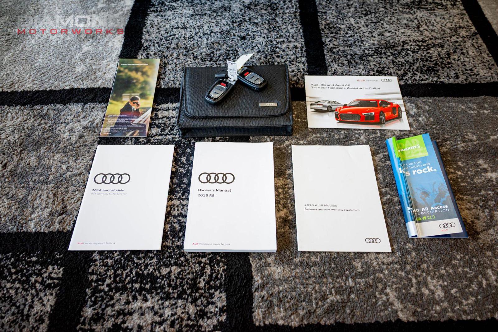 Used 2018 Audi R8 V10 w/ Carbon Exterior Package image 96