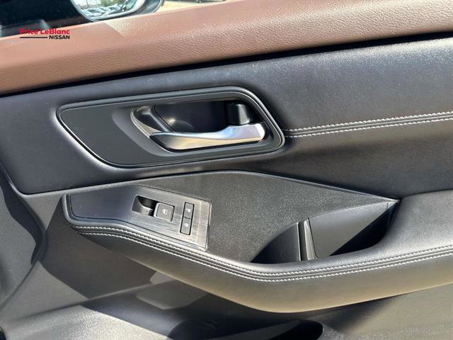 Used 2023 Nissan Rogue SL w/ SL Premium Package FWD image 30
