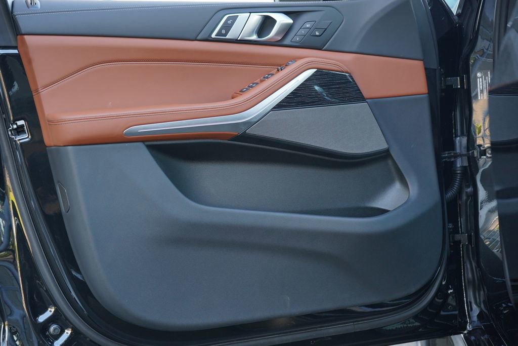 New 2026 BMW X5 sDrive40i w/ M Sport Package image 9