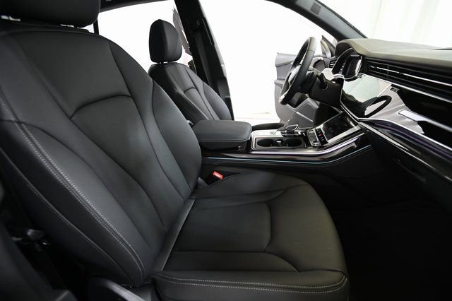Used 2026 Audi Q8 Premium Plus AWD/4WD image 28