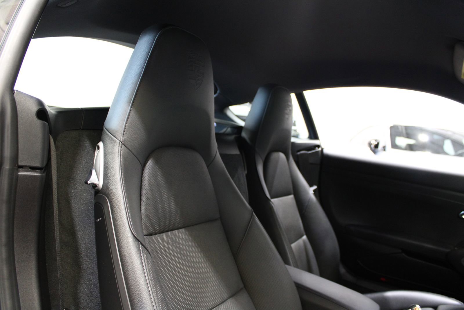 Used 2021 Porsche 718 Cayman S RWD image 19