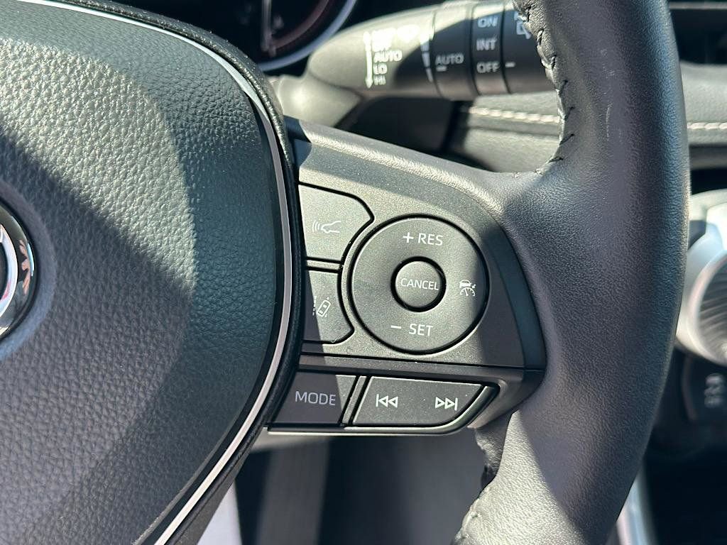 Certified 2025 Toyota RAV4 XLE w/ Convenience Package image 25