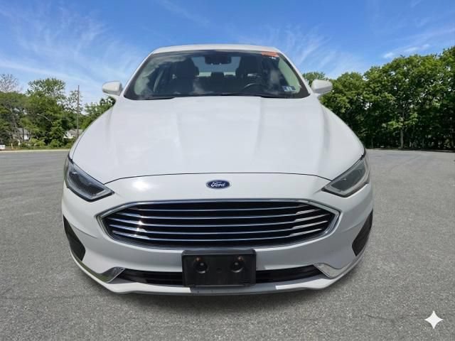 Used 2019 Ford Fusion SEL FWD image 2