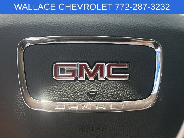 Used 2023 GMC Acadia Denali w/ Black Diamond Edition AWD/4WD image 22