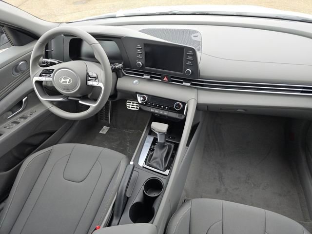 New 2026 Hyundai Elantra Sport image 16