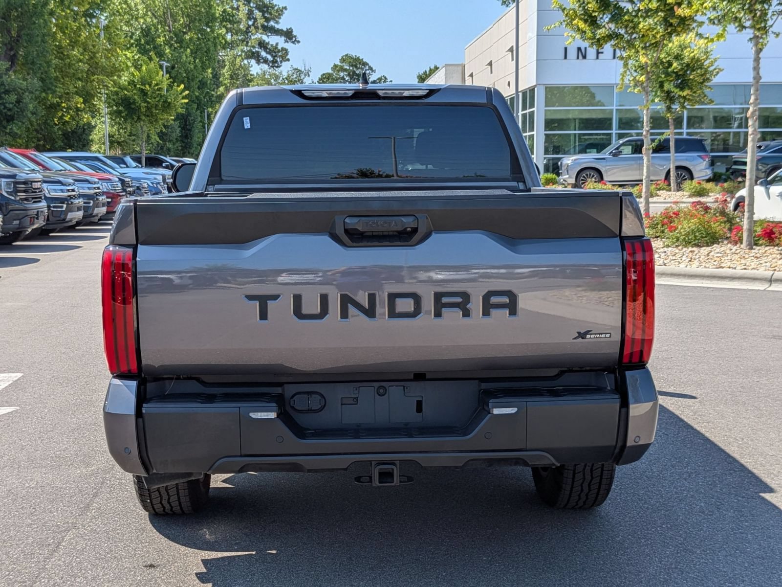 Used 2023 Toyota Tundra SR5 w/ SR5 Convenience Package RWD image 4