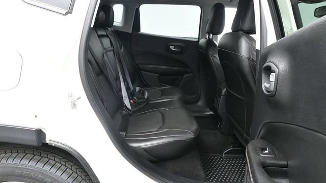 Used 2018 Jeep Compass Latitude w/ Popular Equipment Group AWD/4WD image 10