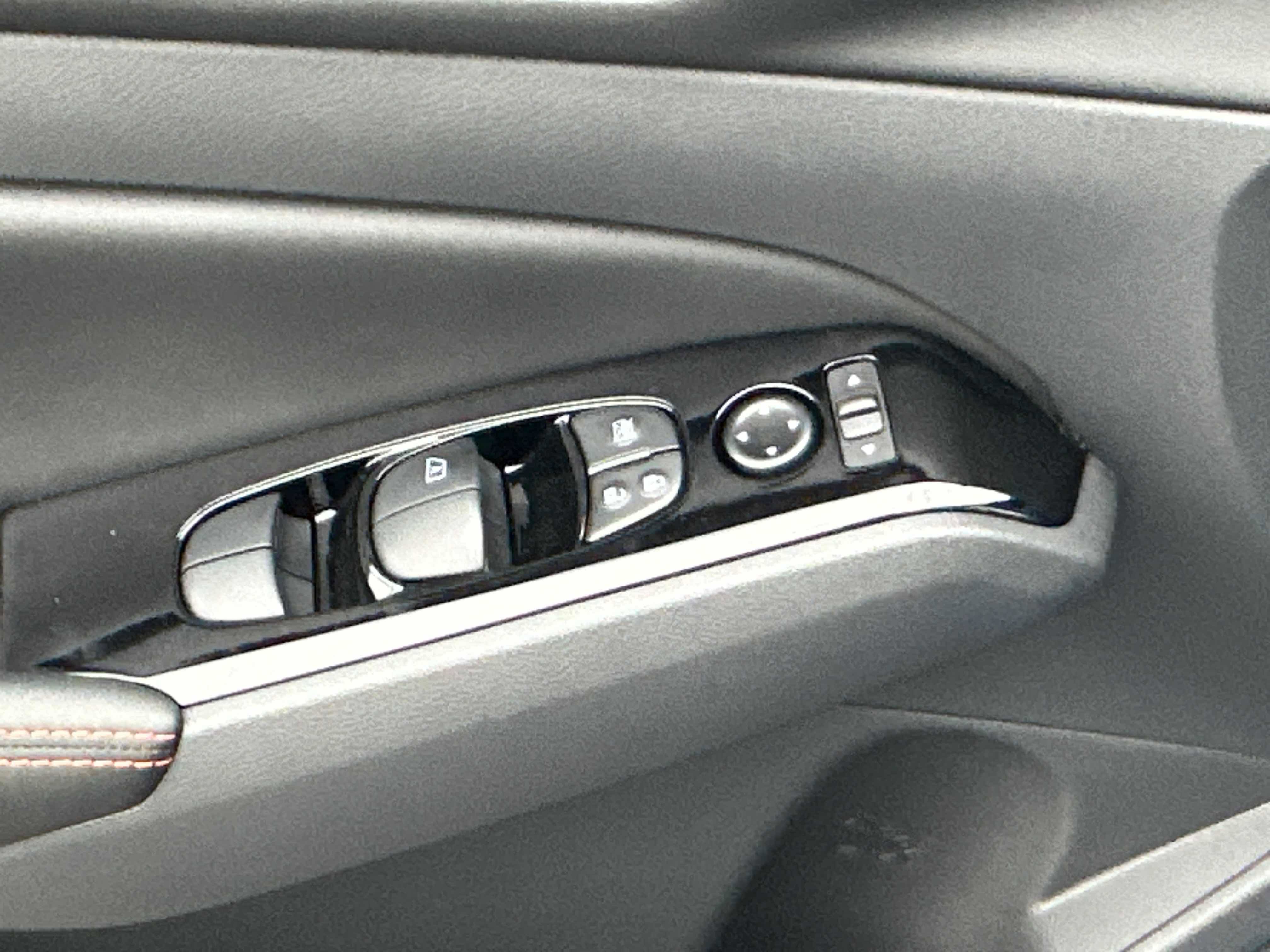 New 2025 Nissan Altima 2.5 SR image 21