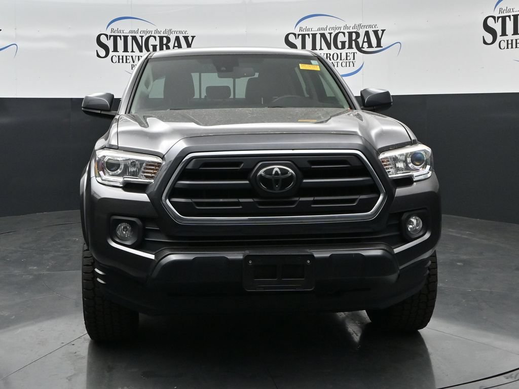 Used 2019 Toyota Tacoma SR5 RWD image 2