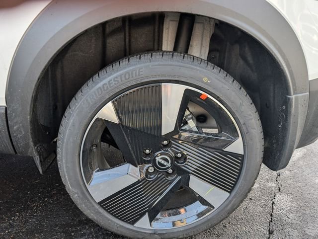 New 2026 Nissan Kicks SR w/ Cold Weather Package image 25