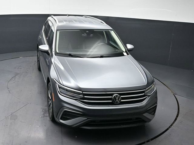 Used 2024 Volkswagen Tiguan Wolfsburg Edition image 28