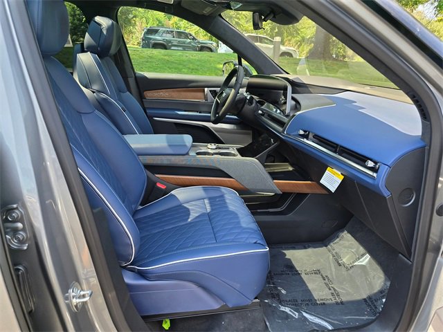 New 2026 Cadillac Vistiq Premium Luxury image 10