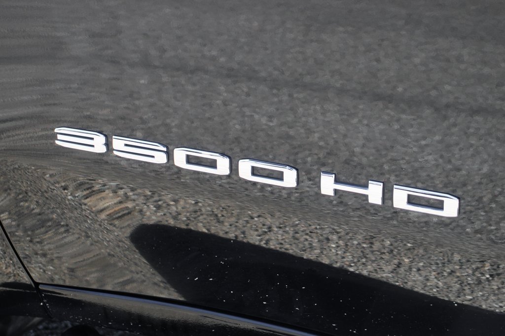 Used 2021 GMC Sierra 3500 SLE w/ SLE Value Package image 44