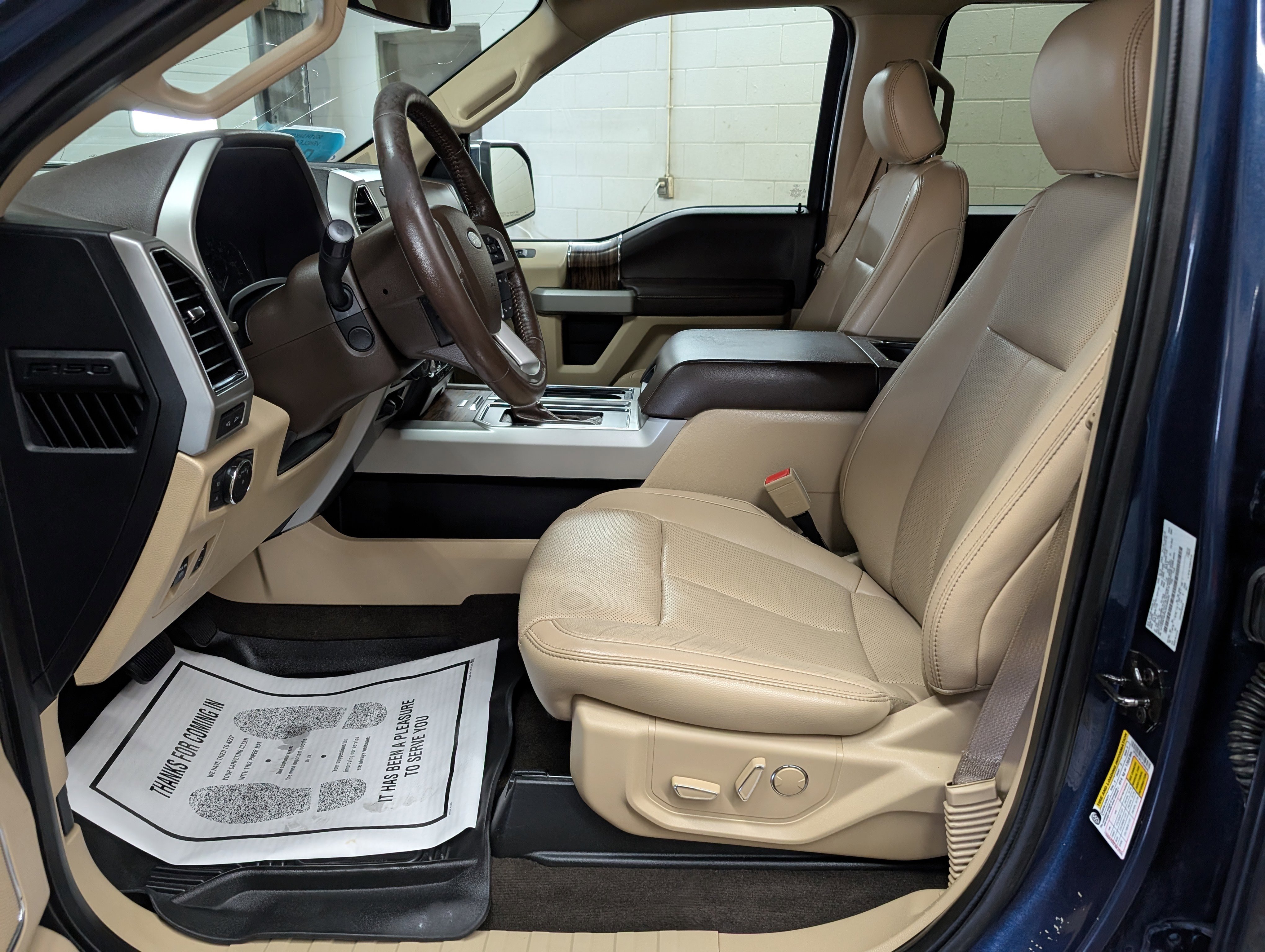 Used 2018 Ford F150 Lariat w/ Equipment Group 502A Luxury image 14